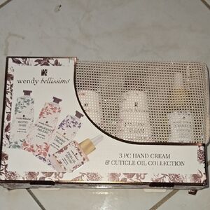 Wendy Bellissimo 3-Pc Hand Cream & Cuticle Oil Set - Pink Floral